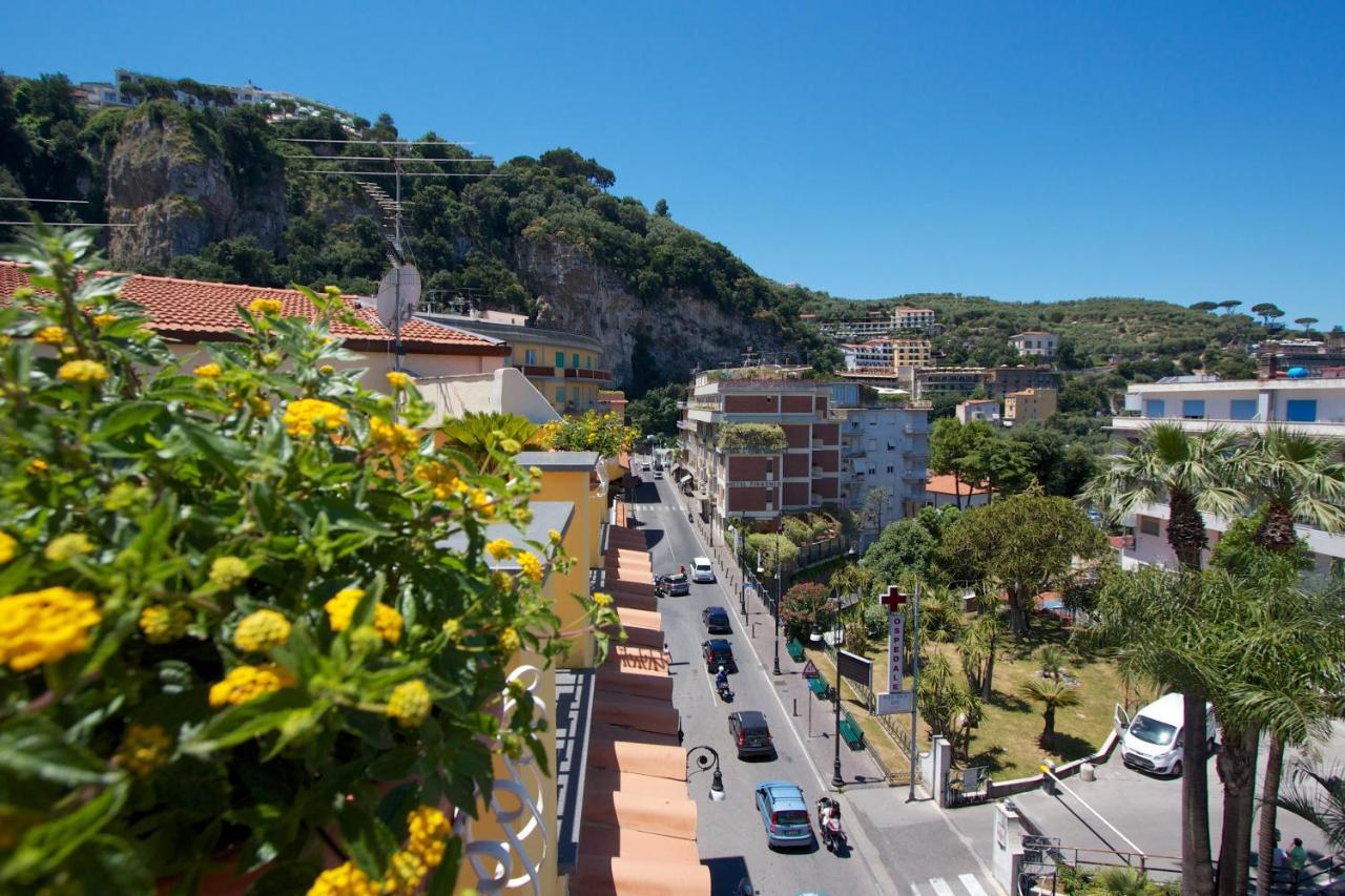 Sine Tempore Apartment Sorrento Luaran gambar