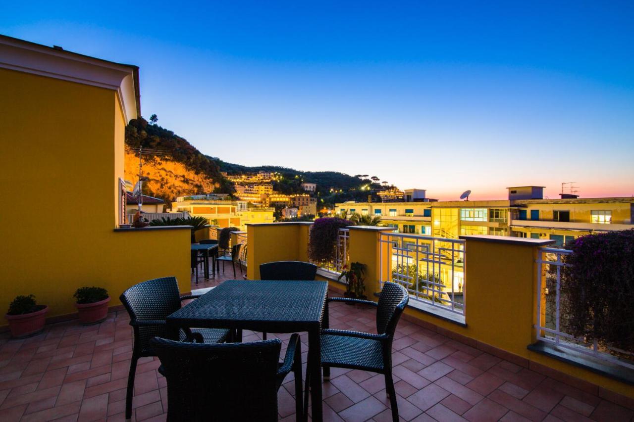 Sine Tempore Apartment Sorrento Luaran gambar